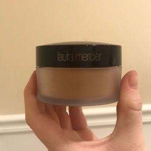 Laura Mercier translucent powder